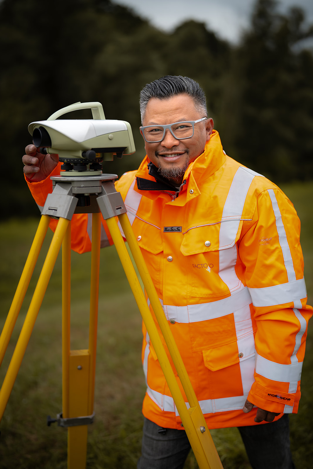 Landmeter waterpassingen & deformatiemetingen bij Facto Geo. Meetkundig ingenieursbureau in Nederland.